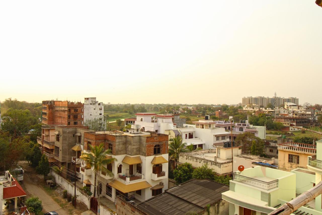 Capital O 4535 Hotel Uma Palace Varanasi Exterior photo