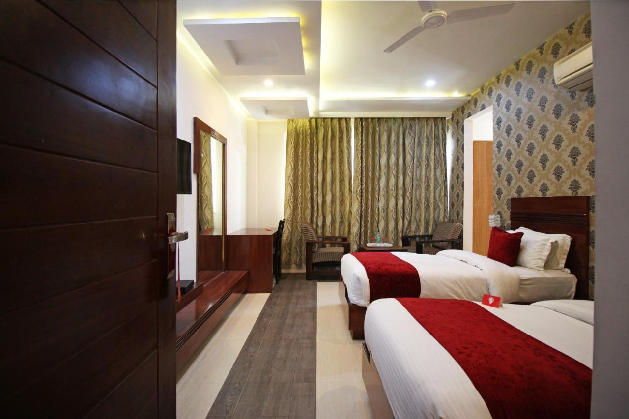 Capital O 4535 Hotel Uma Palace Varanasi Exterior photo